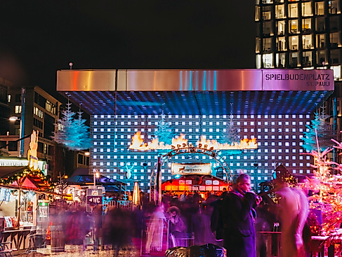 Bühne auf dem Santa Pauli Weihnachtsmarkt