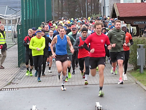 Start zum Pönitzer Silvesterlauf