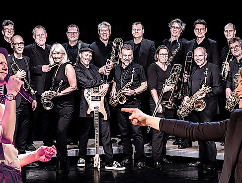 KAI B. PODACK singt Roger Cicero - begleitet von der Bigband Reloaded