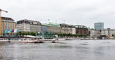 jungfernstieg-alster_c-johannes-beschoner-2_1