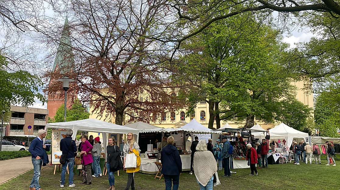 Kunsthandwerkermarkt "Exklusiv & Schön" im Clamartpark in Lüneburg