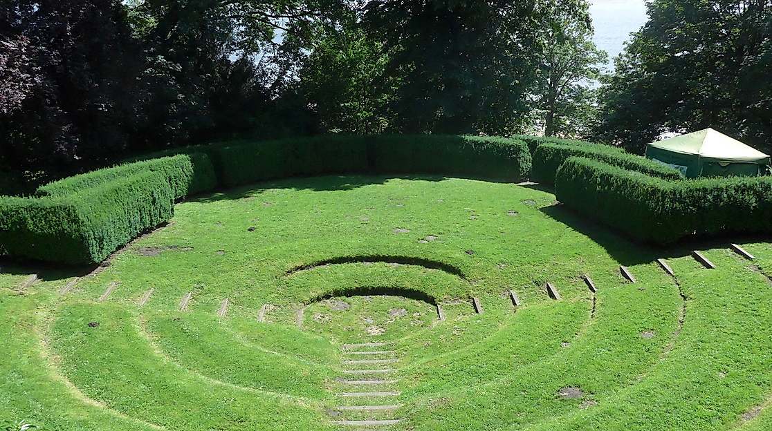 Der Römische Garten in Blankenese Wanderung auf dem Elbhöhenweg