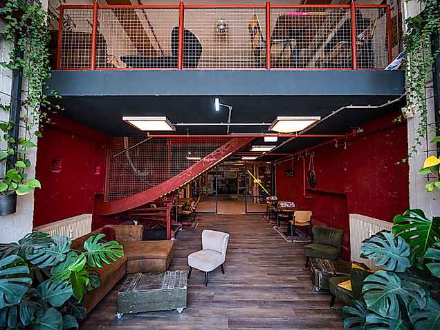 urban-apes-hamburg-stpauli-loungebereich-c-urban apes group