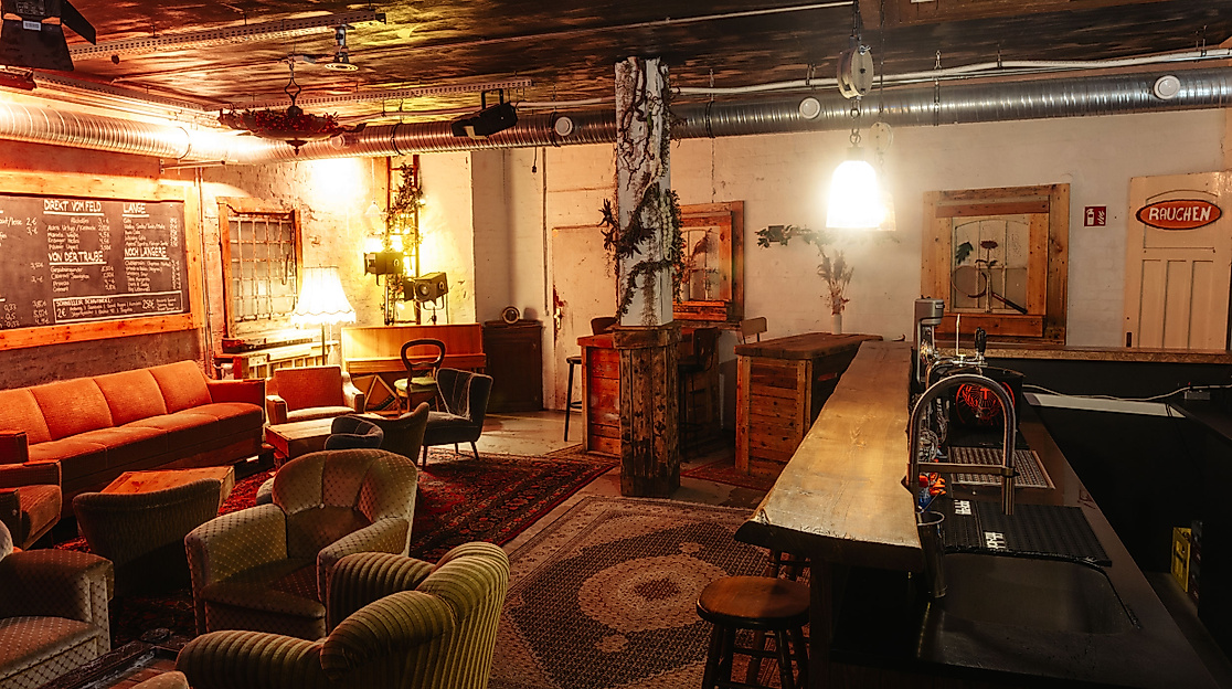 Hebebuehne-c-Aileen-Hoeltke-aka-Chaplin-web-1-2500x1500