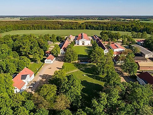 Führung über das Landgestüt Redefin - Erleben Sie das Landgestüt Redefin bei einer geführten Besichtigung (ES)
