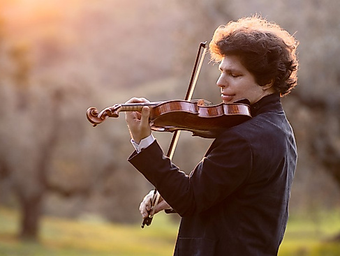 Mahler Chamber Orchestra / Augustin Hadelich