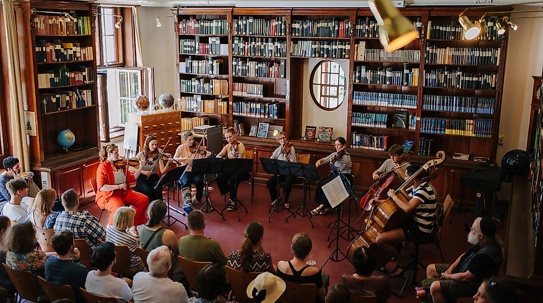 Konzert in Bibliothek