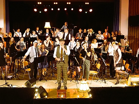 Babylon - Von Swing zu Toast Hawaii