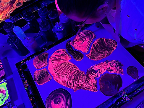 Neon Brush Pouring Kurs