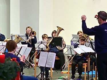 Konzertchen vor dem 2. Advent mit dem Posaunenchor-Chor
