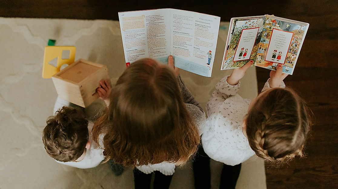 Bilderbuchreise mit der kleinen Raupe Nimmersatt
