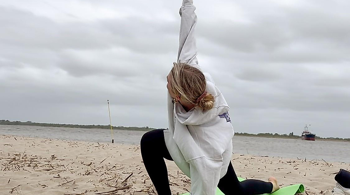 Stretch & Relax am Strand
