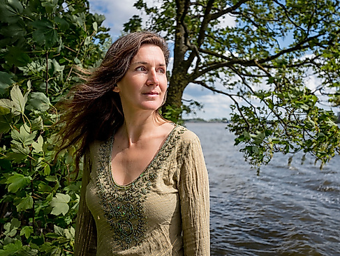 INES LINN – ALL OCEANS EP – Releasekonzert