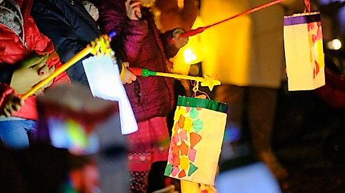 Andacht zu St. Martin mit Kindermusical und Umzug