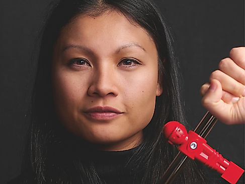 LINH TRAN - „Aus dem Handgelenk – Warum ich Weltmeisterin im Tischkickern werden musste“