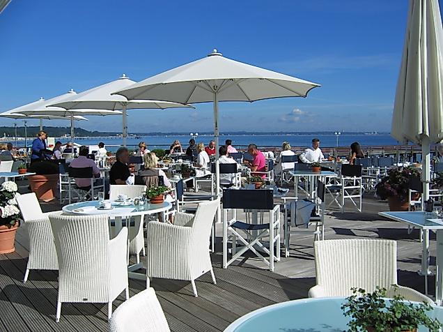 grand-hotel-seeschloesschen_seeterrasse_c-seeschloesschen_01