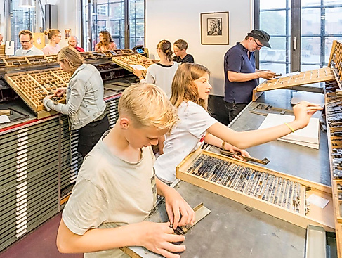 In der Buchdruck - Werkstatt