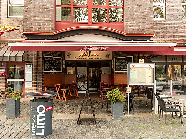 lavastein_hamburger-osten_c-2018-timo-sommer-lee-maas