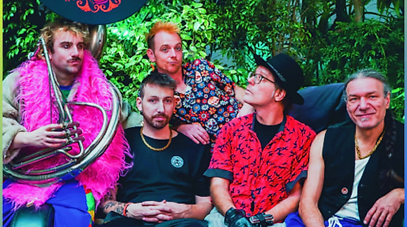 MALAKA HOSTEL - "Brucca Beat Tour"