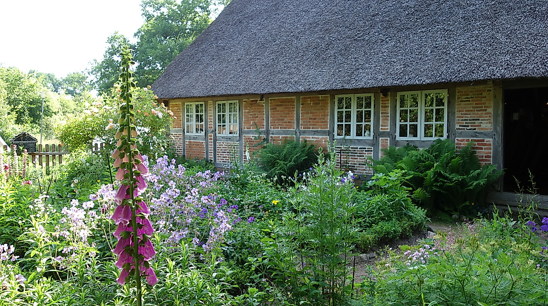 Sniers Hus mit Bauerngarten