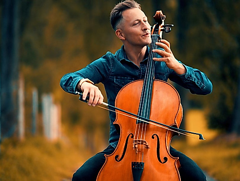 Jodok Cello