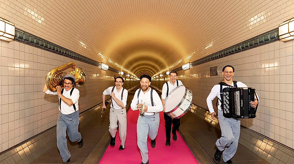 Wattenlaufen mit Musik