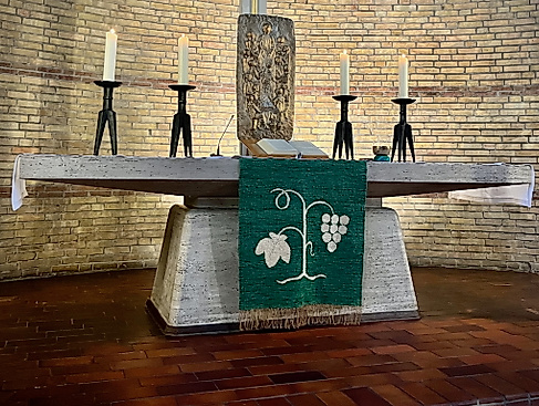 Gottesdienst mit Abendmahl in der Paul-Gerhardt-Kirche
