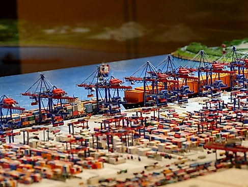 Kapitänsführung - Die internationale Logistickkete - klein