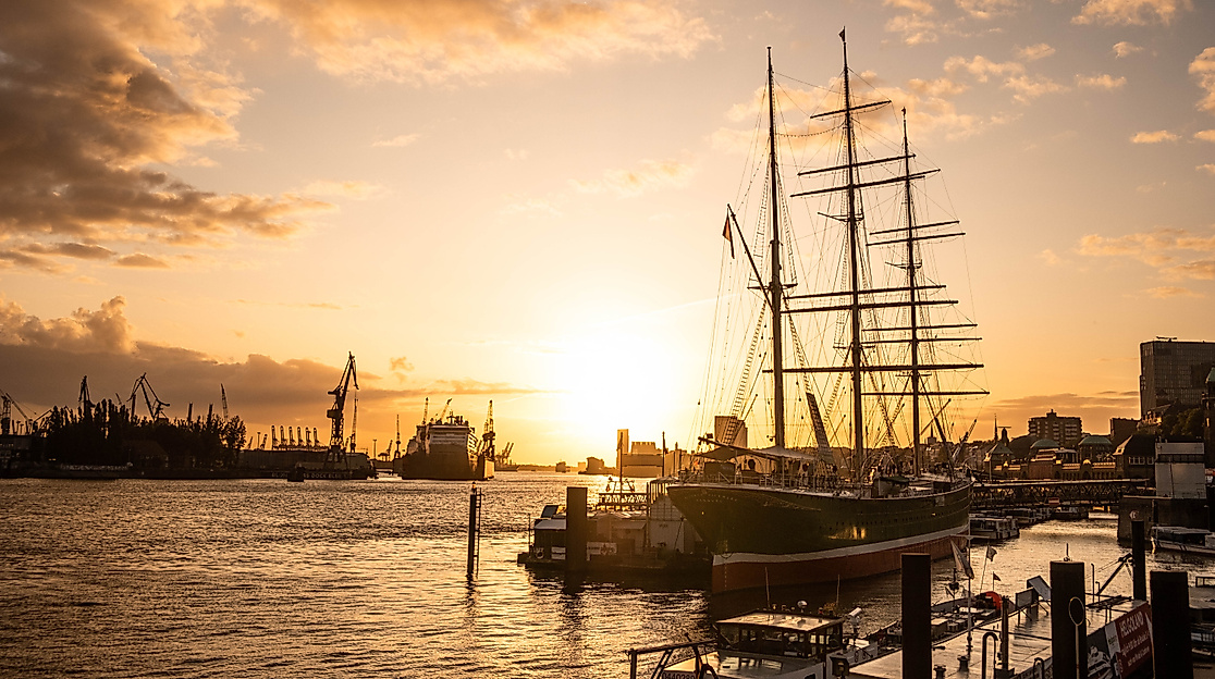 Sonnenuntergang Landungsbrücken
