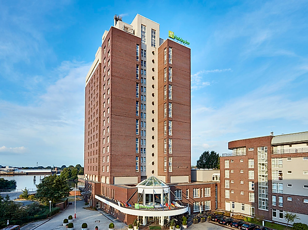 Hochhaus: Holiday Inn Elbbrücken