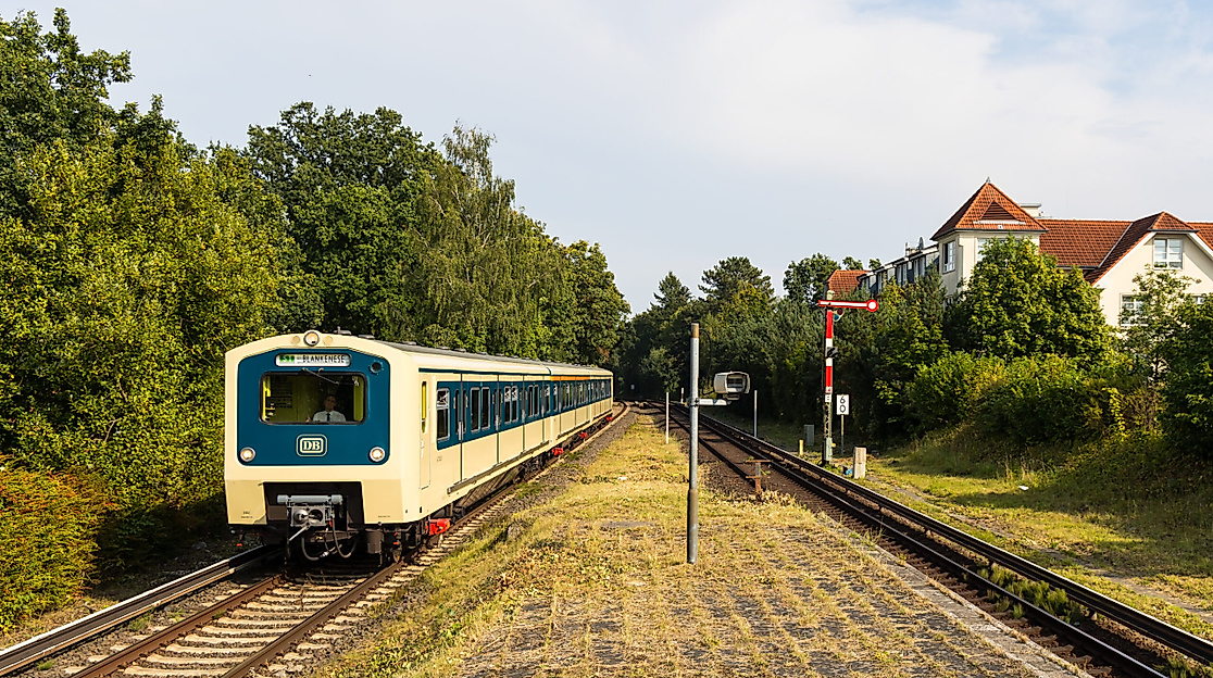 Museumszug 472 062 in Klein Flottbek