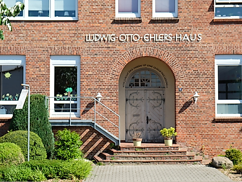 Wintertheater in Sittensen: "Kaviar dröppt Currywurst"