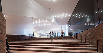 Elbphilharmonie Plaza