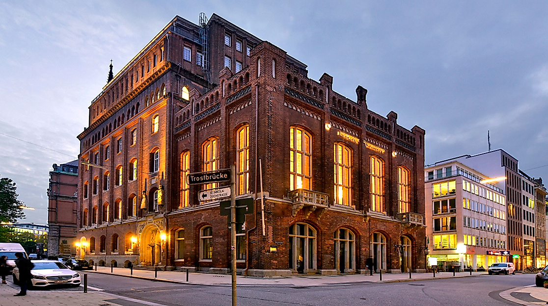 Haus-der-Patriotischen-Gesellschaft-c-Christian-Augustin-web-2-2500x1500