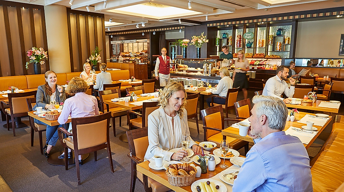 Hotel GRAND ELYSEE Hamburg: Frühstücksbereich