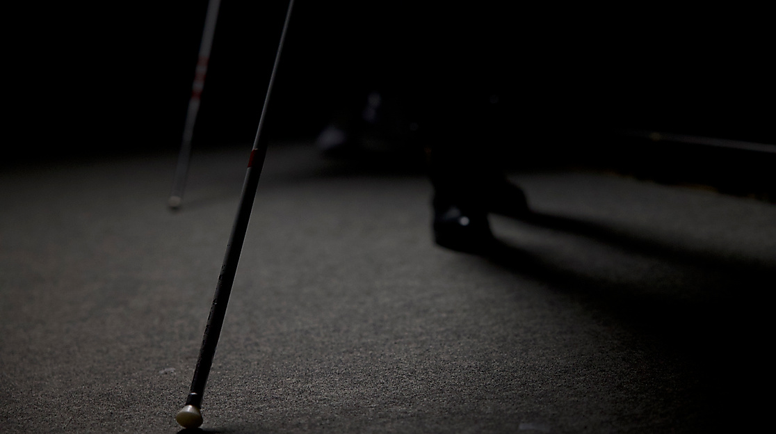 Dialog im Dunkeln Bild 3