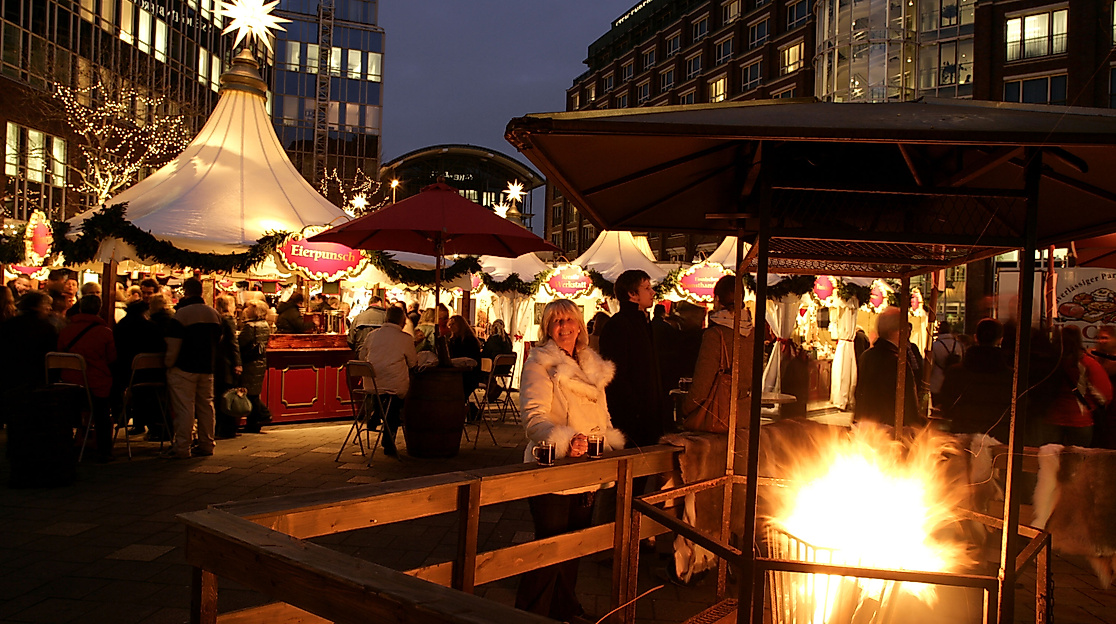 weihnachtsmarkt-fleetinsel_c-christian-bruch-14