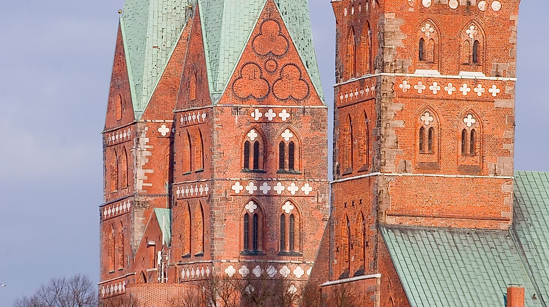 Benefiz- Führung durch die  Türme und  Gewölbe zum Dachreiter zugunsten des Sieben-Türme-Projektes