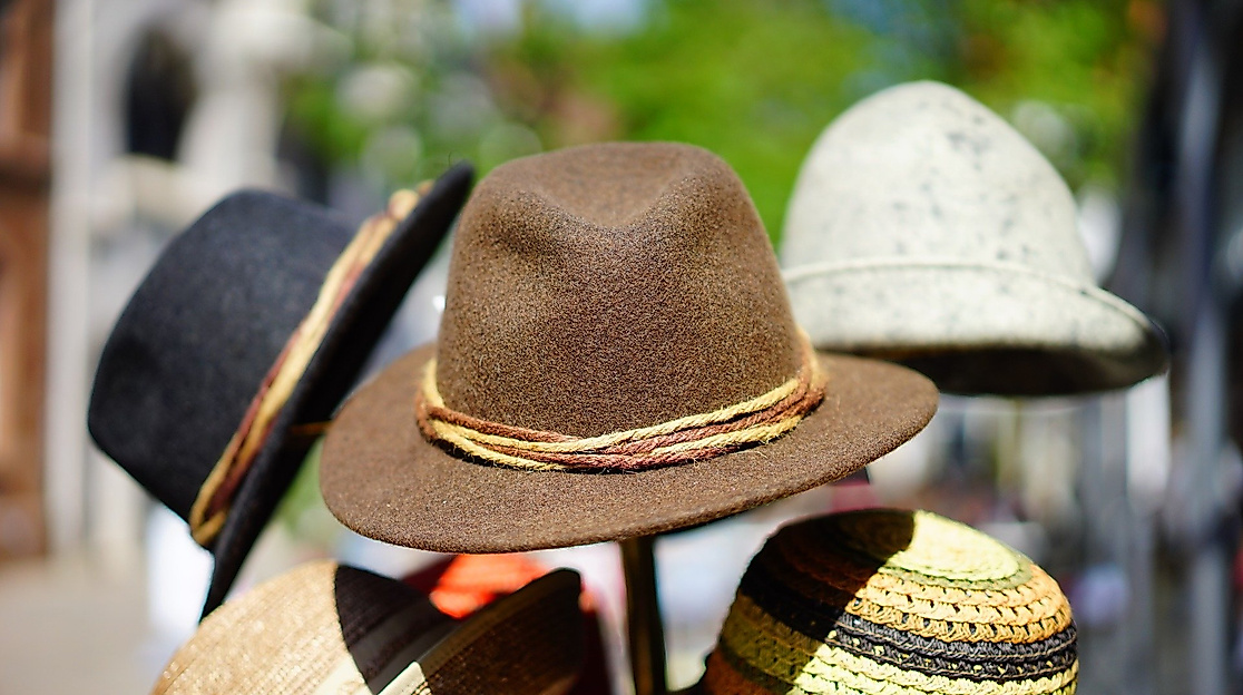 kunst-kiosk_hats-829509_1920_c-bild-von-hans-braxmeier-auf-pixabay