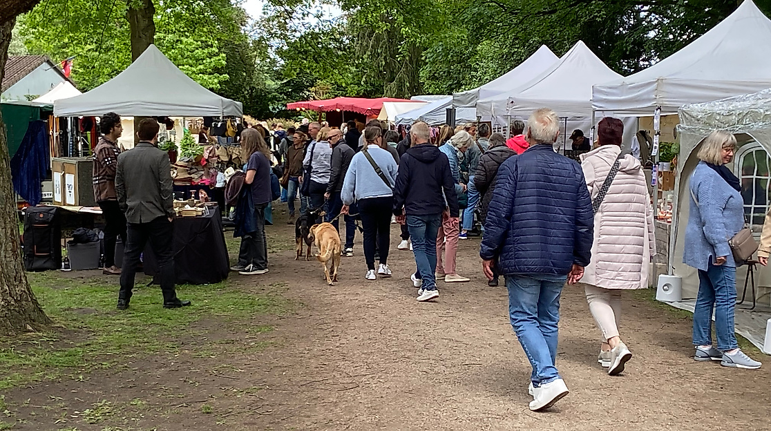 Foto vom alljährlichen Kunsthandwerkermarkt