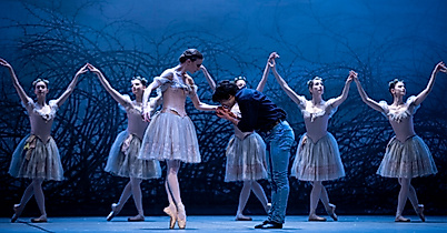 hamburger-ballettage-dornroeschen-c-kiran-west-web-2500x1500