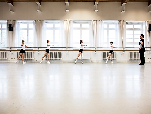 Ausbildungsklasse III-IV der Ballettschule des Hamburg Ballett