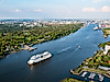 hamburg-maritim_schiffsausfahrt_elbe_c-andreas-vallbracht