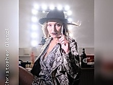 Malarina - Trophäenraub