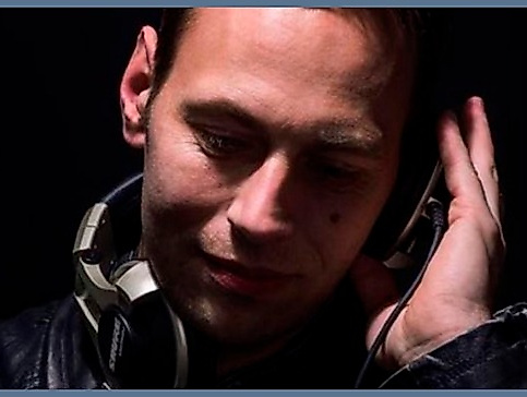 DJ Thomas - Bar Cosmopolitan