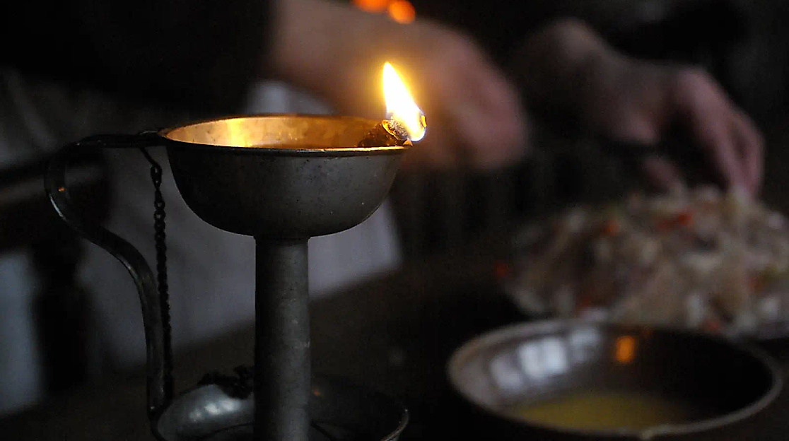 "Feuer und Licht" Beleuchtung durch die Jahrhunderte