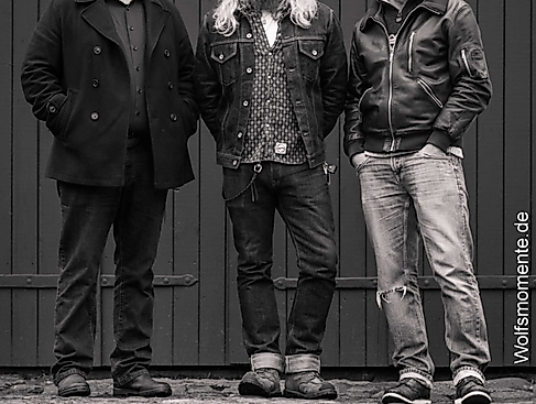 Kultur.Sommer.Garten. - Campfire Cavaliers