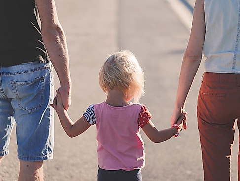 family-1866868_1280