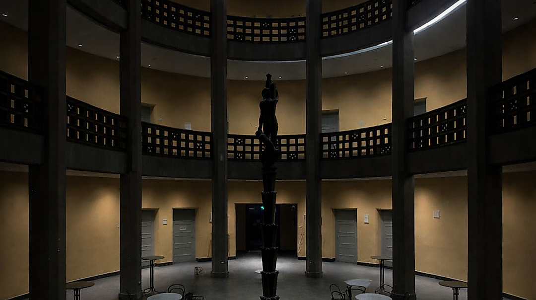 insta_location2solo_dark_1080x1350