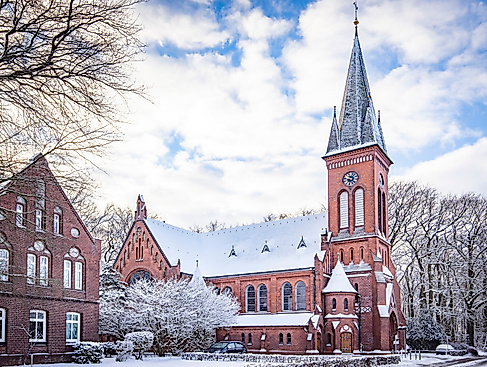 KIrche im Winter
